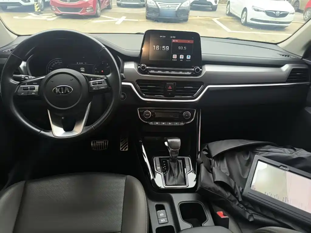 Kia Sportage 2020 — фото 10