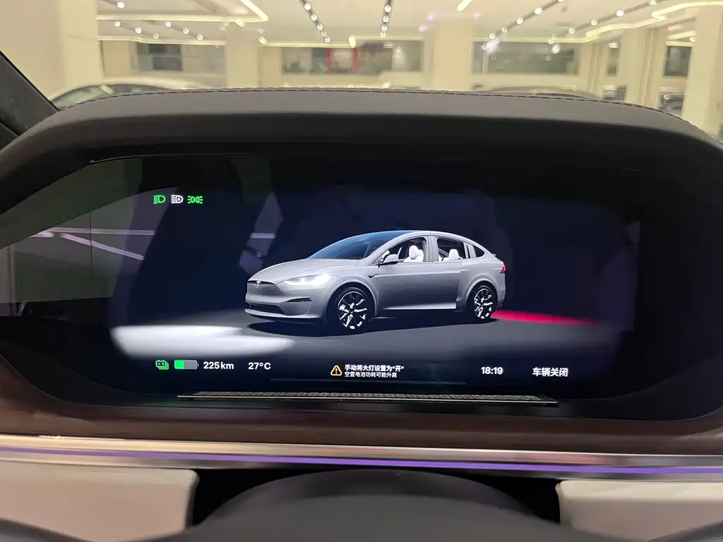 Tesla Model X 2024 — фото 15
