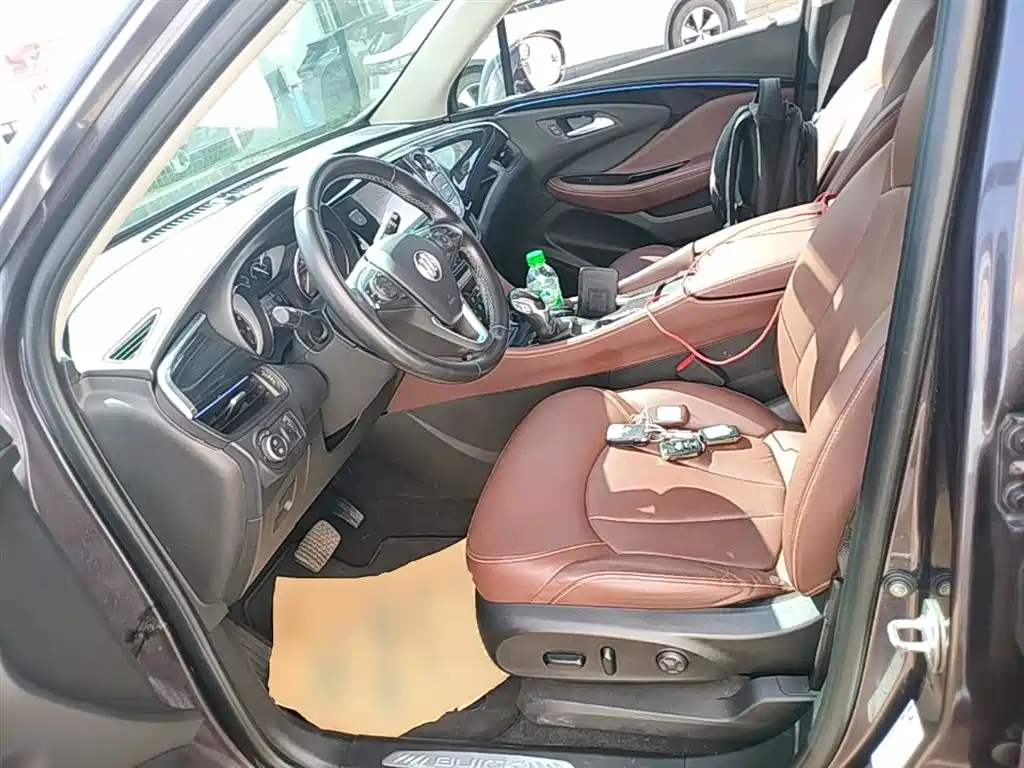 Buick Envision Plus 2018 — фото 15