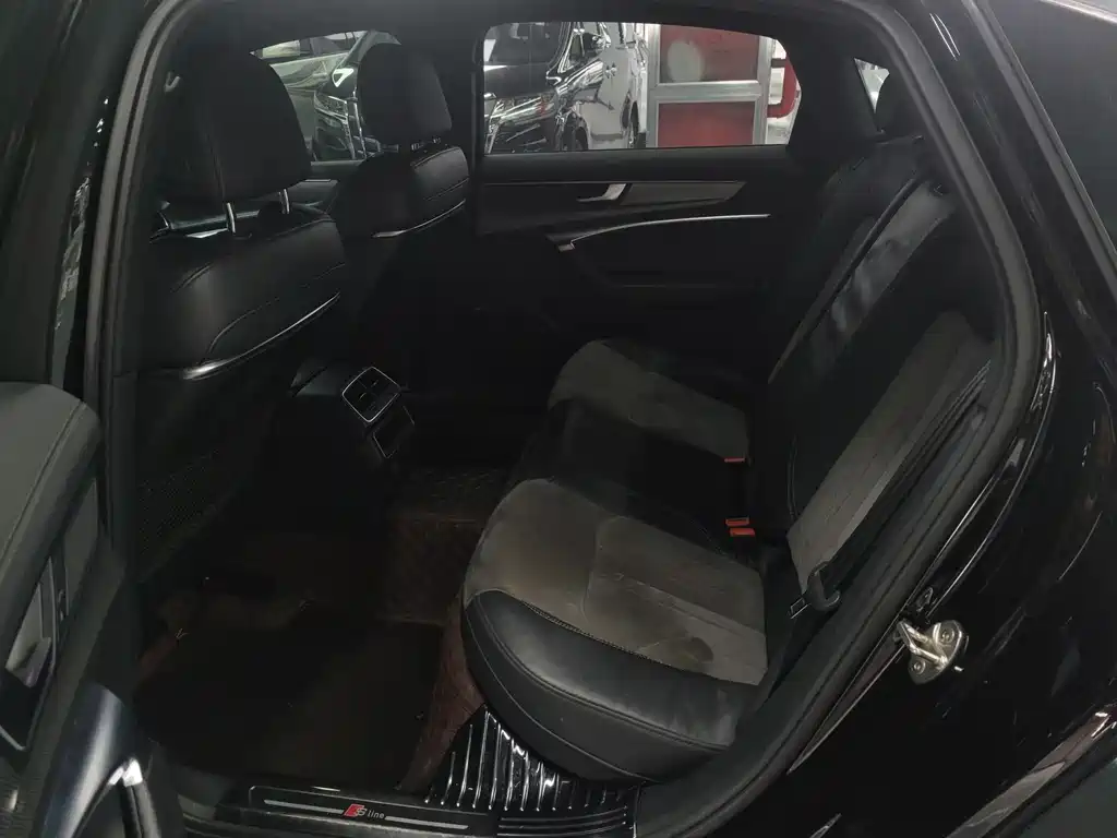 Audi A6L 2020