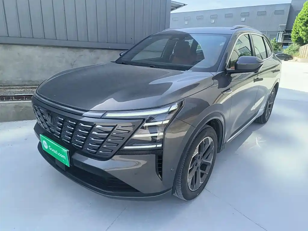 Changan CS75 PLUS 2024 — фото 2