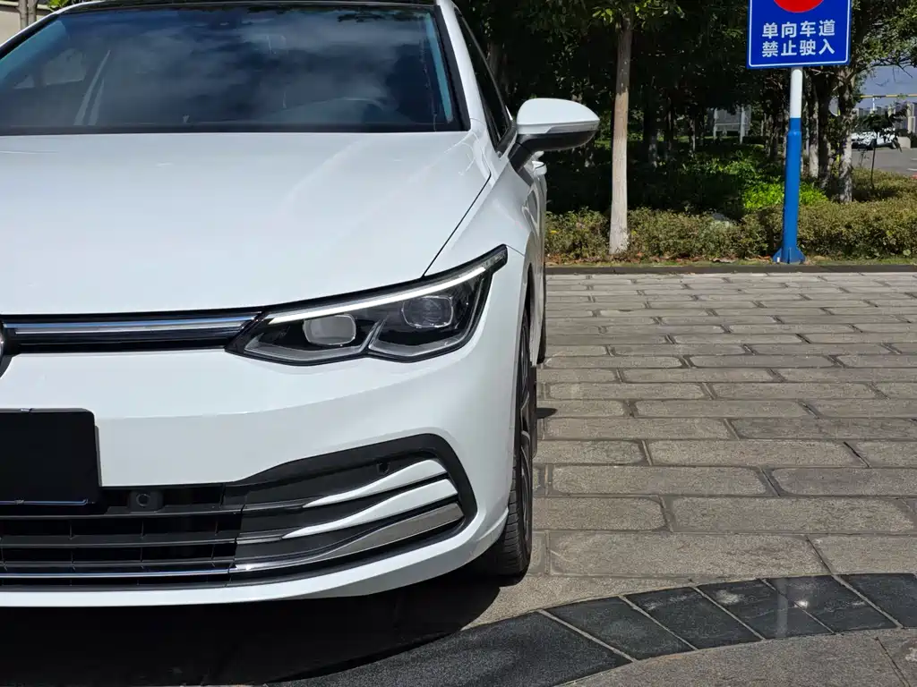 Volkswagen Golf 2022