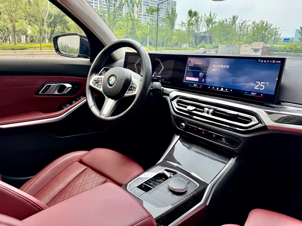 BMW 3 Series 2024 — фото 15