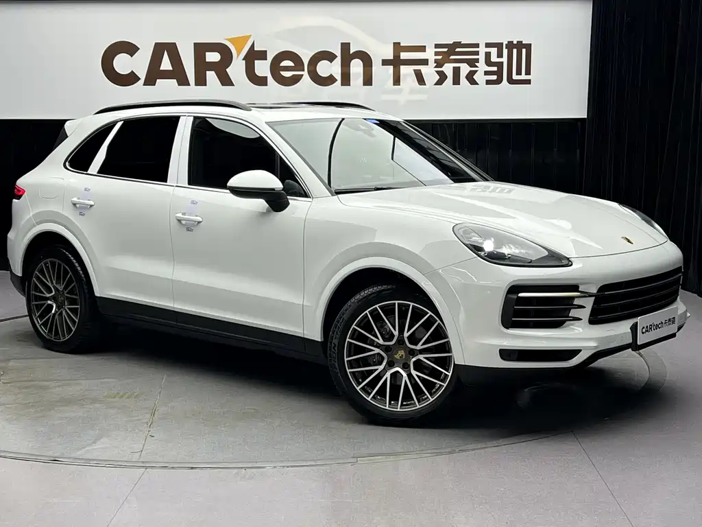 Porsche Cayenne 2019 — фото 2
