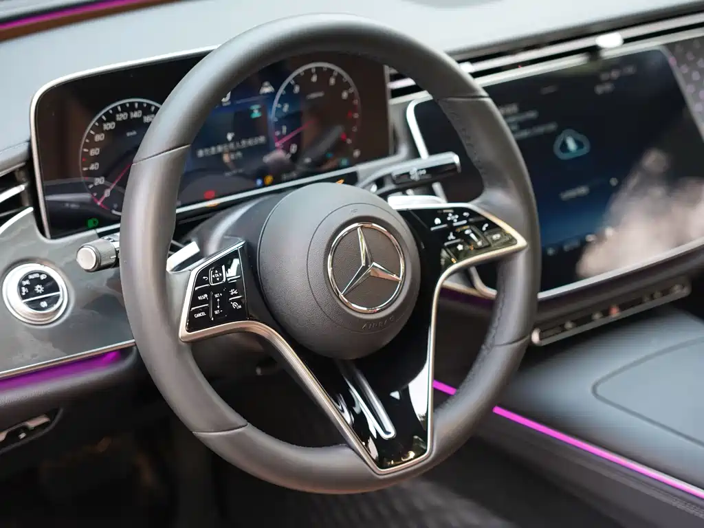 Mercedes-Benz E-Class 2024 — фото 14