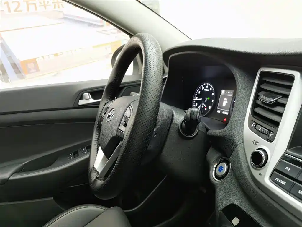 Hyundai Tucson 2016 — фото 22