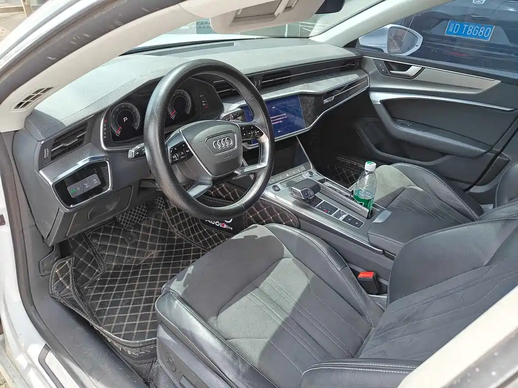 Audi A7L 2023 — фото 8