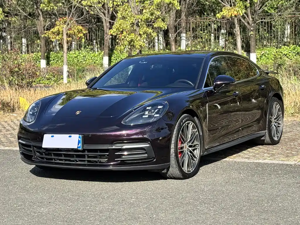 Porsche Panamera 2017 — фото 1
