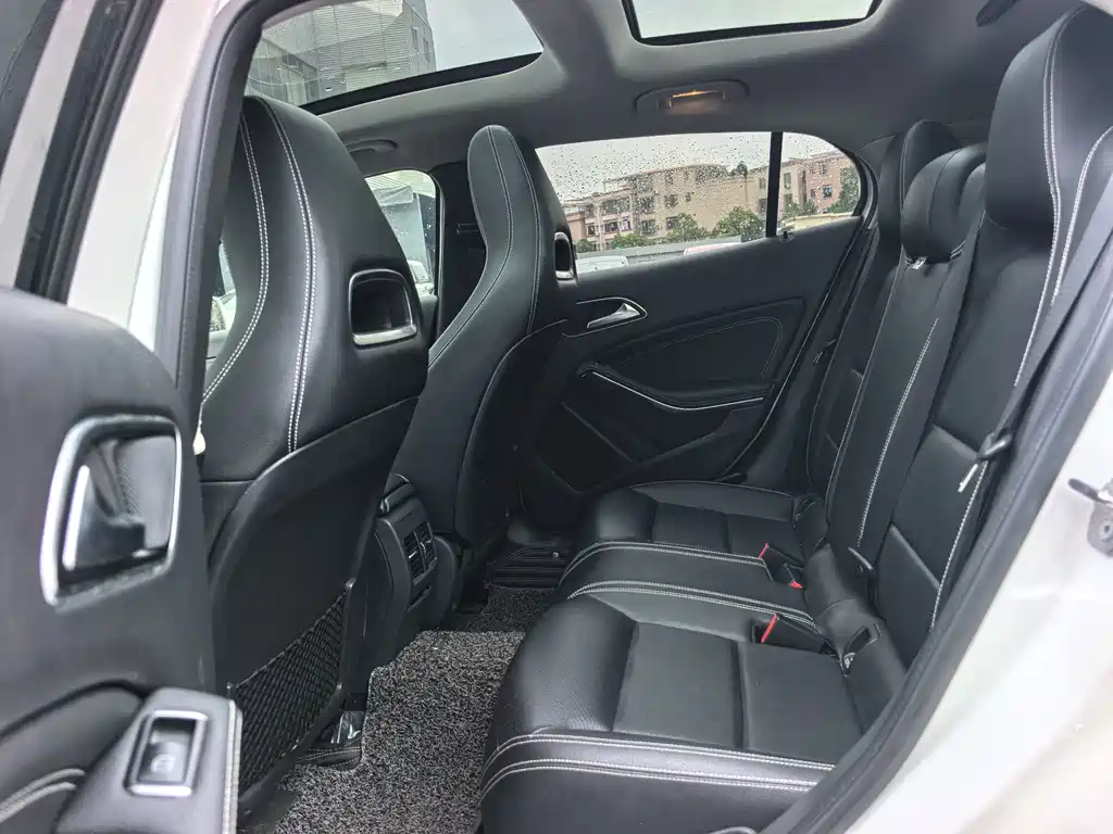 Mercedes-Benz GLA 2019 — фото 12