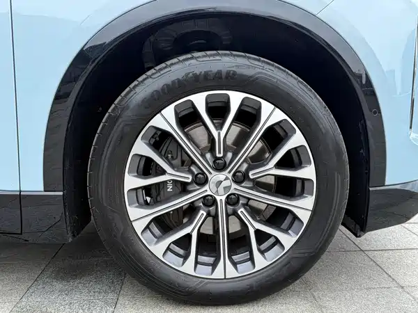 NIO ES6 2025