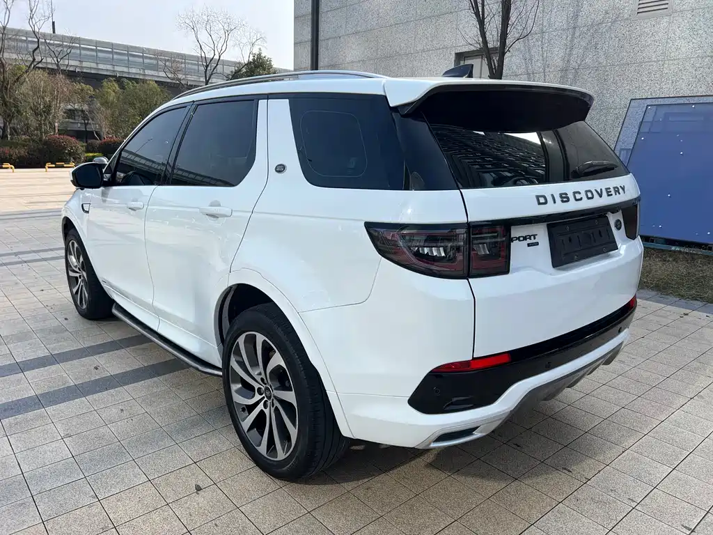 Land Rover Discovery Sport 2022 — фото 18