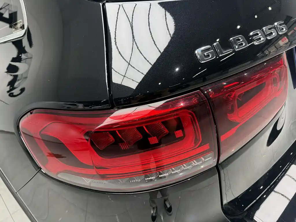 Mercedes-Benz GLB 2022 — фото 13