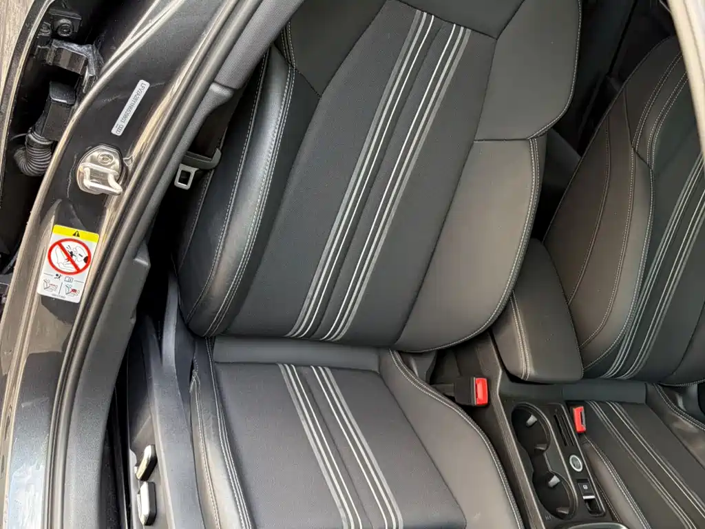 Audi A3 2023 — фото 10