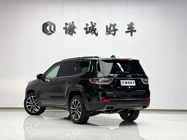 Jeep Grand Commander 2018