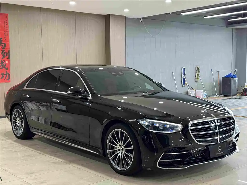 Mercedes-Benz S-Class 2024