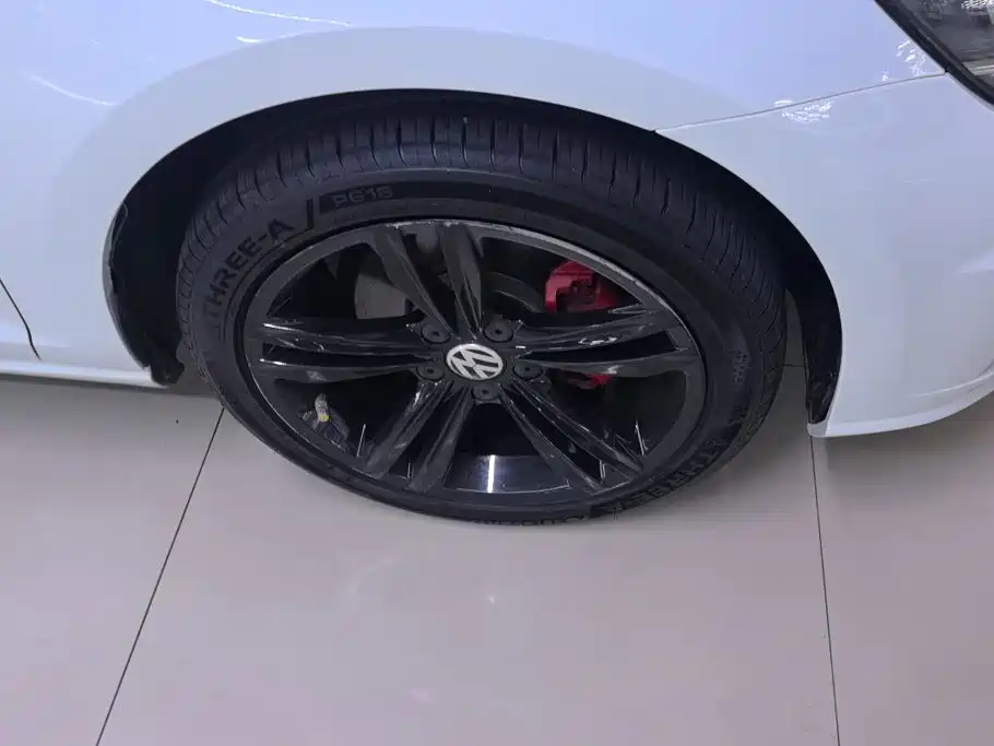 Volkswagen Golf 2020