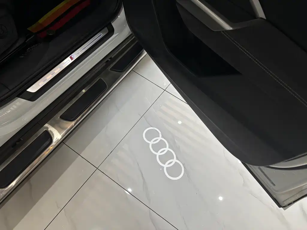 Audi Q3 2022 — фото 19