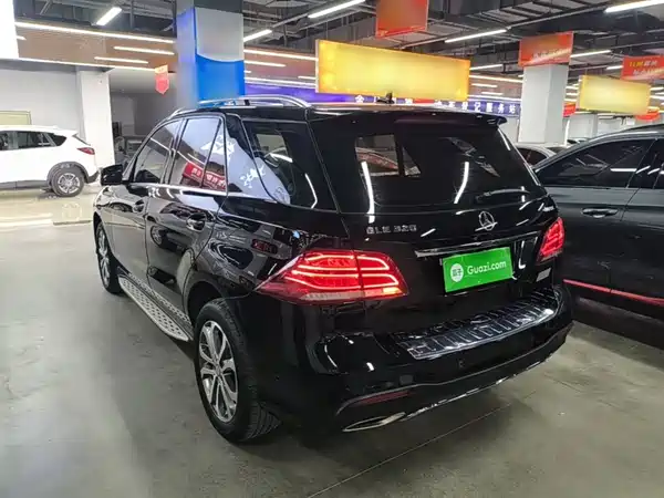 Mercedes-Benz GLE 2016