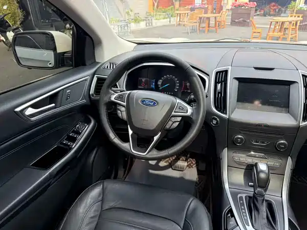 Ford Edge 2016