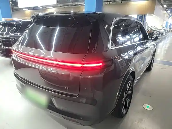 Li Auto L8 2023