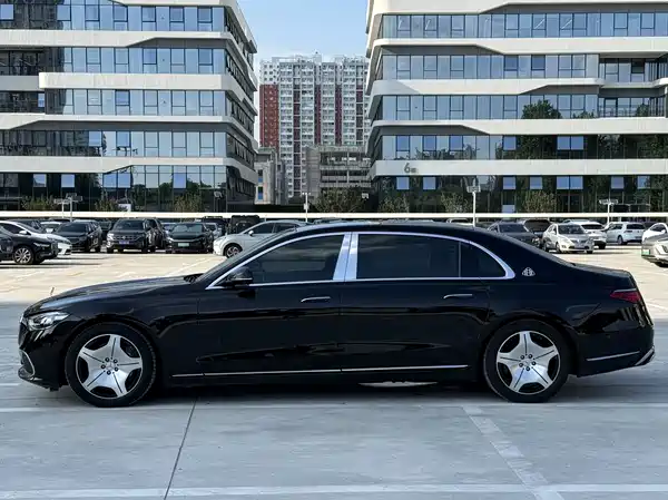 Mercedes-Benz Maybach S-Class 2024