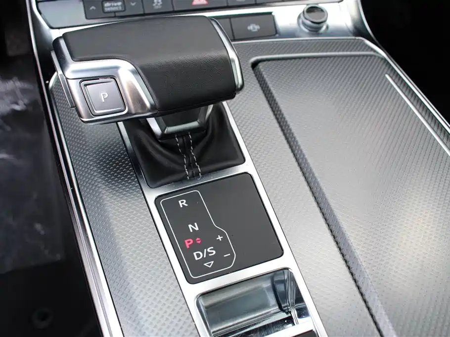 Audi A6L 2021 — фото 7