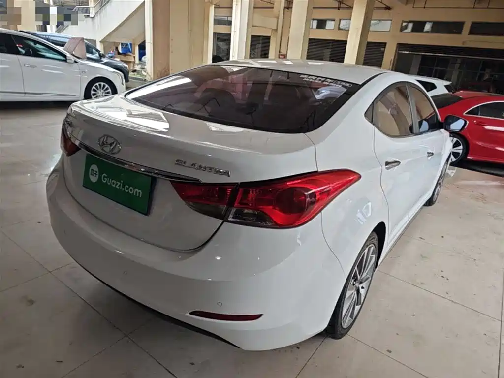 Hyundai Elantra Langdong 2015 — фото 7
