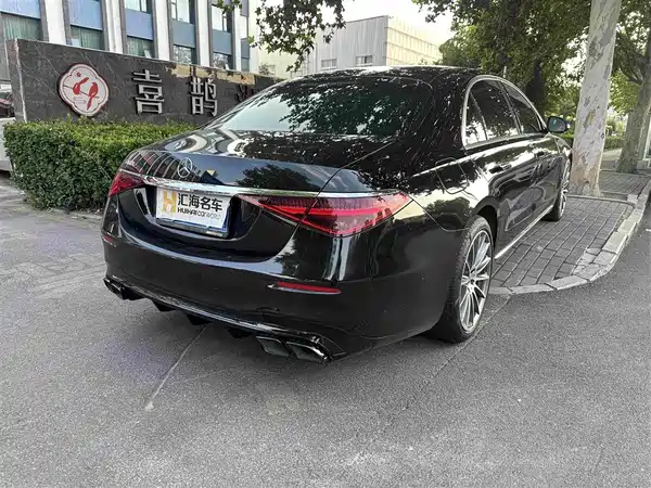Mercedes-Benz S-Class 2024