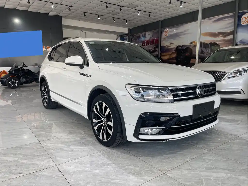 Volkswagen Tiguan L 2021 — фото 3
