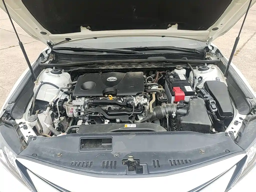 Toyota Camry 2023 — фото 20