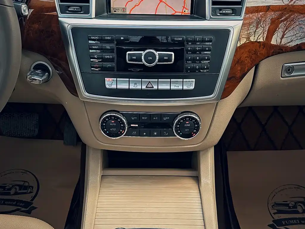 Mercedes-Benz M-Class 2013 — фото 12