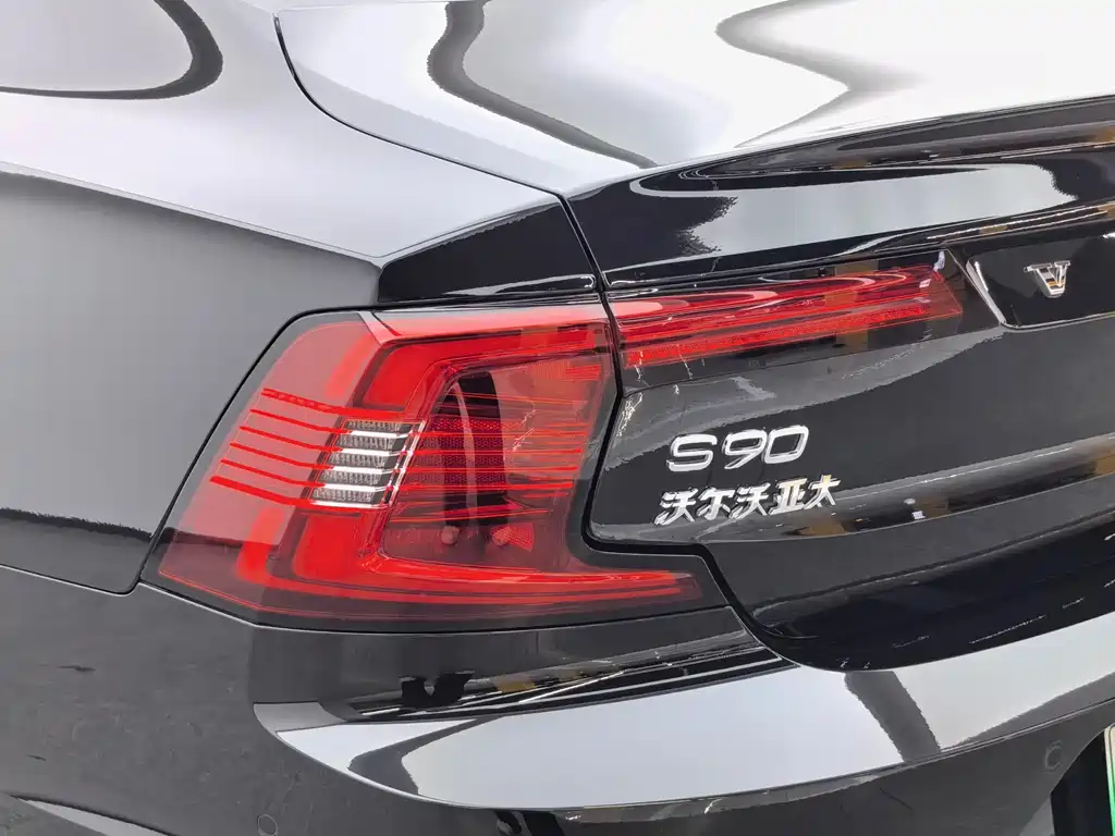 Volvo S90 PHEV 2024 — фото 12