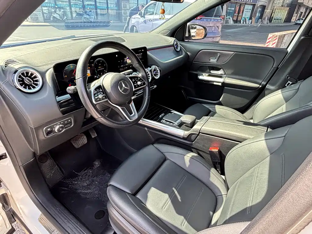 Mercedes-Benz GLA 2023 — фото 9