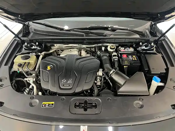 Hongqi H5 2022