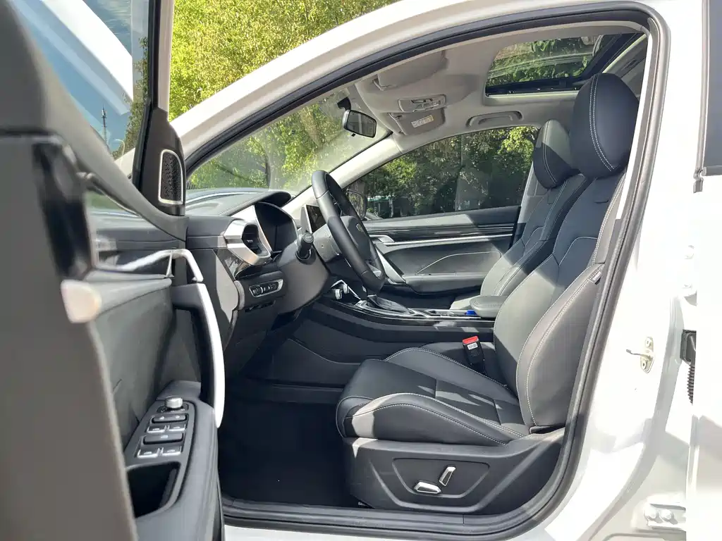 Geely Binyue 2025