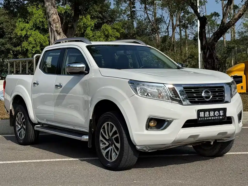 Nissan Navara 2022 — фото 3