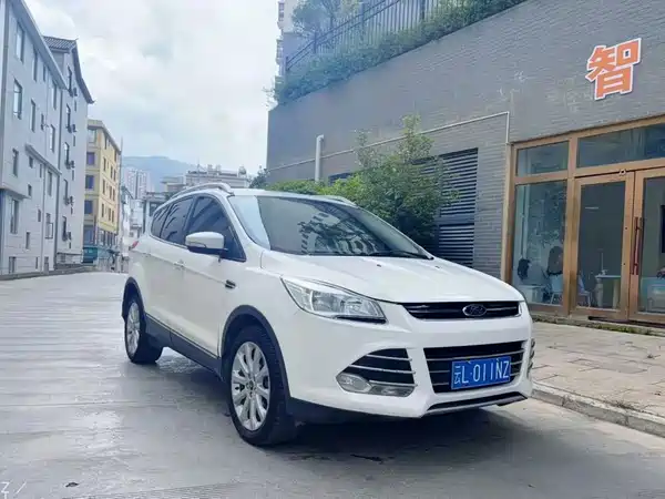 Ford Kuga 2015