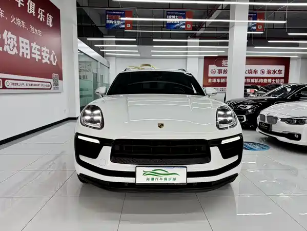 Porsche Macan 2023