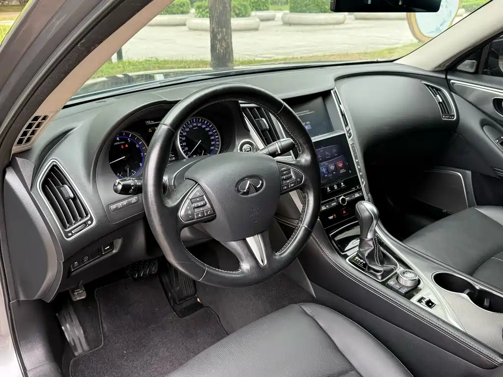 Infiniti Q50L 2015 — фото 4