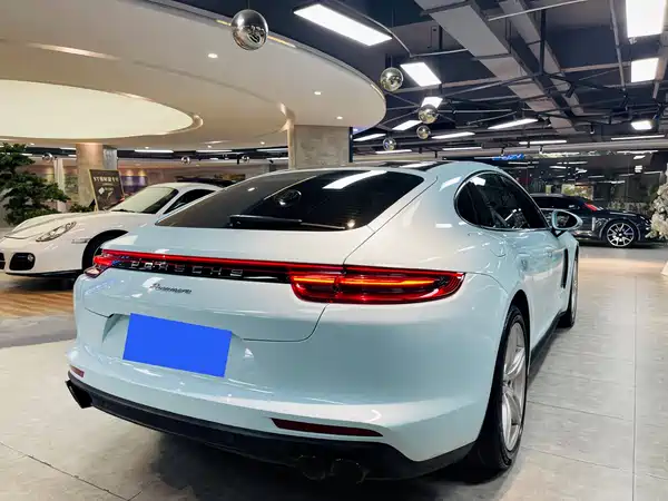 Porsche Panamera 2019