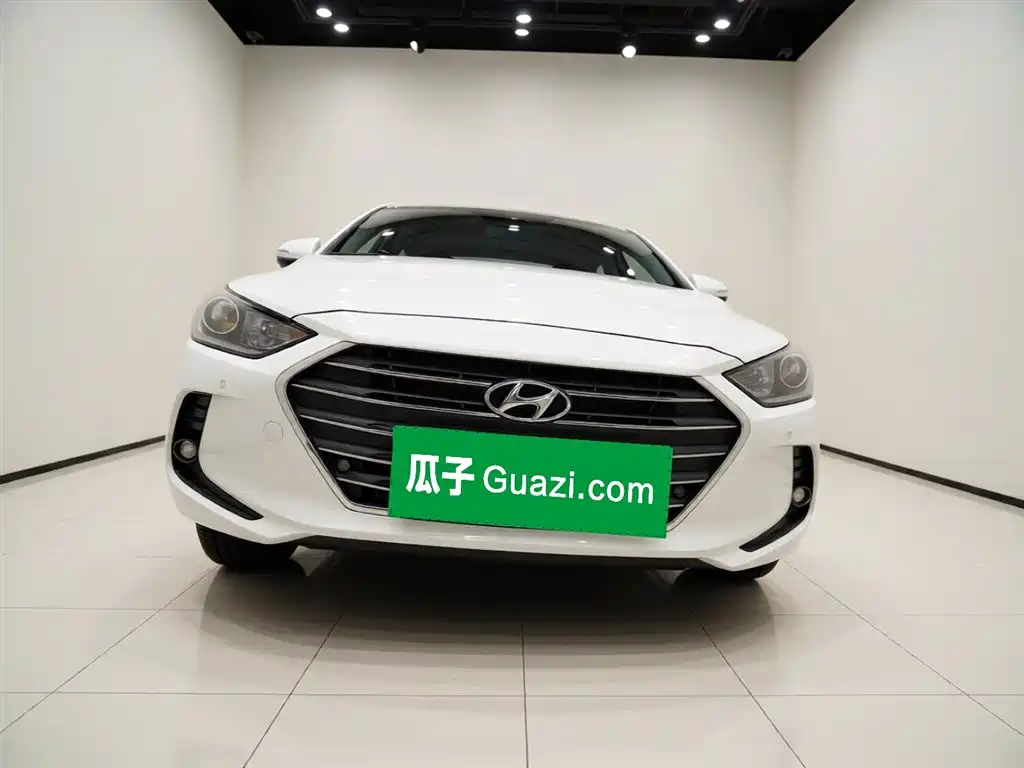 Hyundai Elantra 2016
