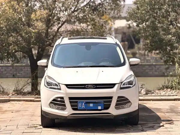 Ford Kuga 2014