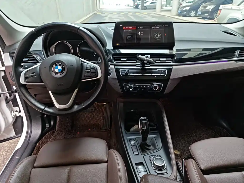 BMW X1 2022 — фото 7