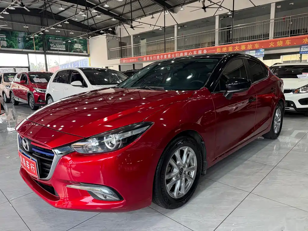Mazda 3 Axela 2019 — фото 1