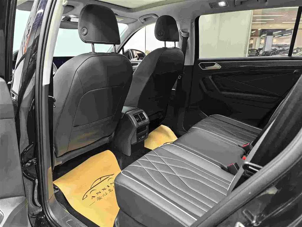 Volkswagen Tiguan L 2025 — фото 13