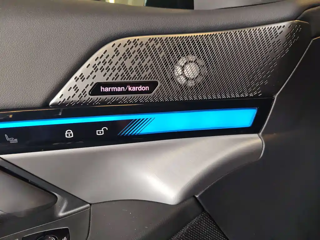 BMW i5 2025 — фото 21