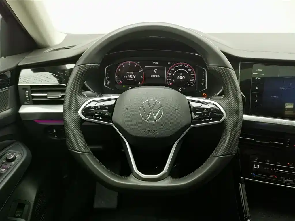 Volkswagen Passat 2023 — фото 11