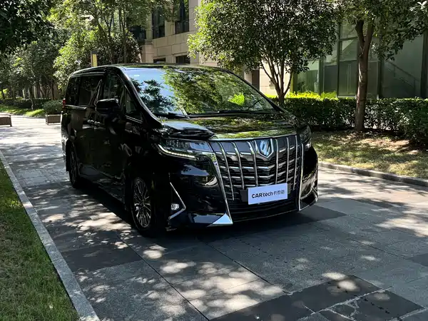 Toyota Alphard 2020