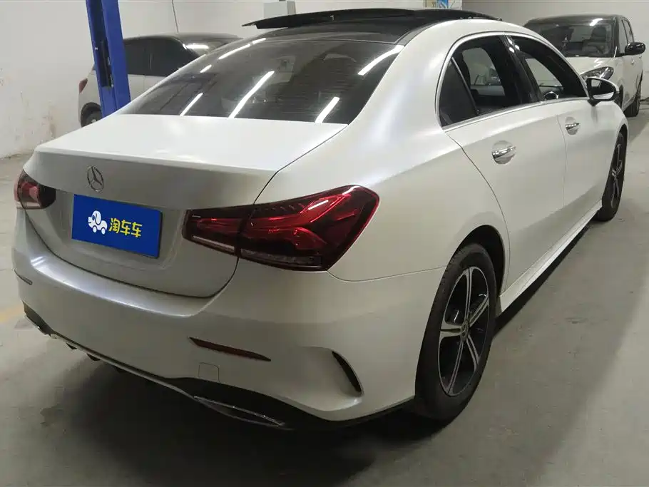 Mercedes-Benz A-Class 2022 — фото 2