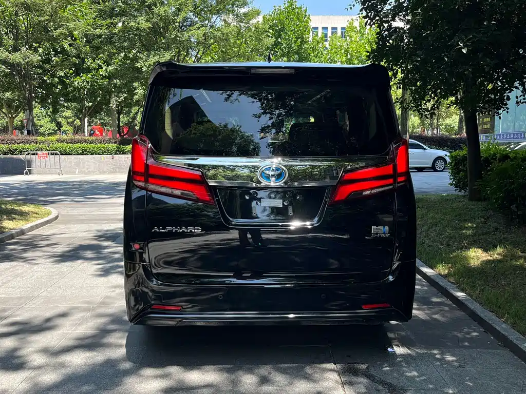 Toyota Alphard 2020 — фото 7